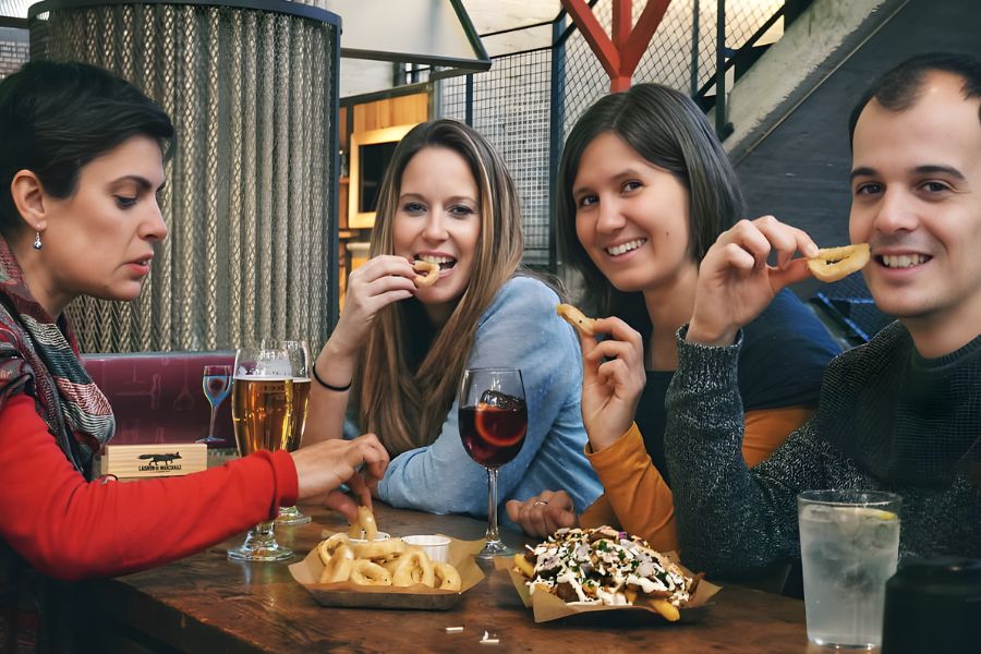 Madrid vegan tours tasting vegan tapas with friends