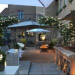 La Couronne courtyard
