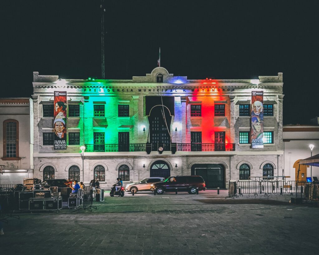 A municipal hall in Mexico at night time.