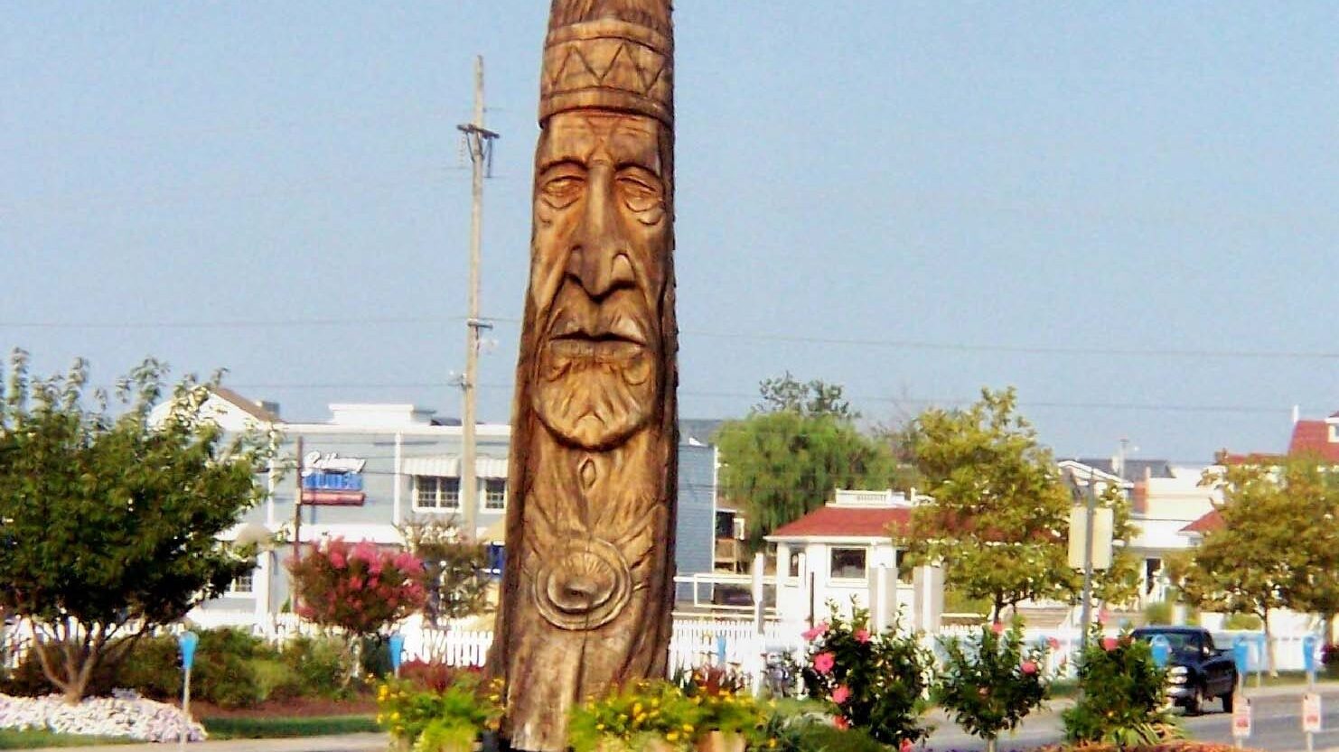 World Vegan Travel statue in Delaware