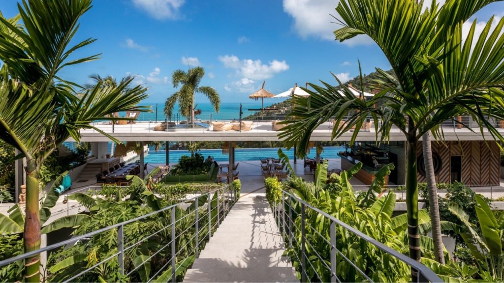 Kapuhala Koh Samui Vegan Resort outdoor view. Featuring infinity pool and ocean view.