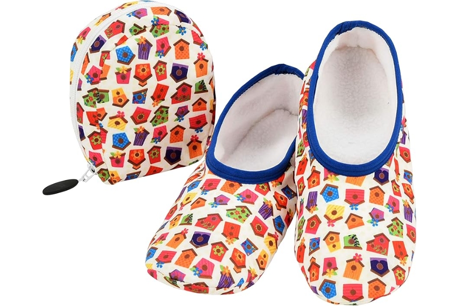 Snoozies Skinnies foldable travel slippers with a matching zipper pouch.